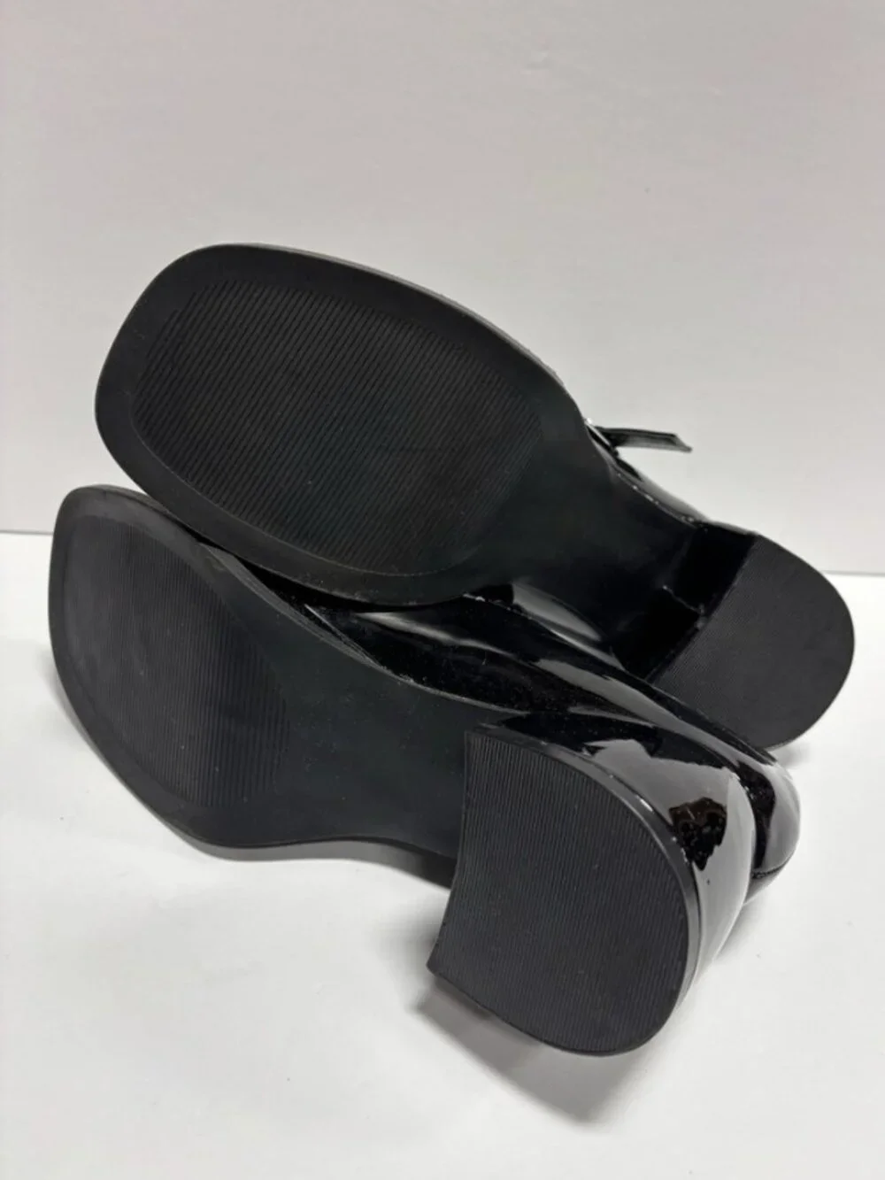 Steve Madden Big Kids’ Kitty, Black Mary Jane Pumps, Girls’ Size 7 M